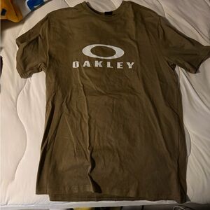 Oakley Men's Olive Tee
